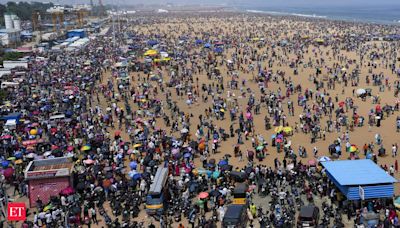 Heatstroke claims five lives at IAF air show at Marina Beach in Chennai