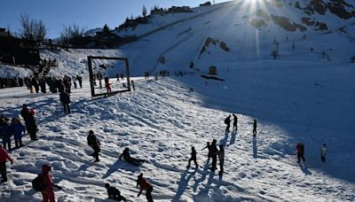 Dois metros de neve: Santiago, no Chile, tem a melhor temporada de esqui em 10 anos | GZH