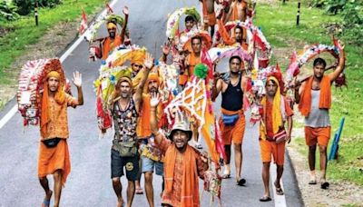 'Serving Bhole Baba': Amid Nameplate Row, Muslim Artisans Craft Kanwar For Hindu Pilgrims