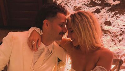 Rod Stewart's Wife Penny Lancaster Shares Intimate Photo from Stepson Liam's Wedding: 'Their Love Is on Fire'