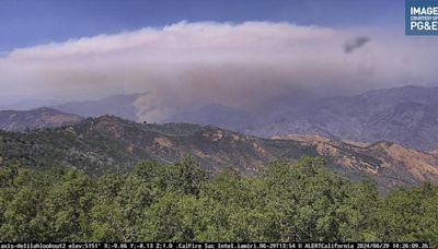 Basin Fire in Fresno County grows to over 10,000 acres with no containment, rangers say