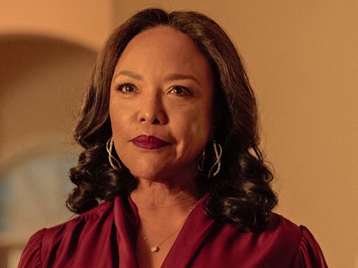 How does Season 6 of ‘The Chi’ end? Lynn Whitfield breaks down the surprising finale