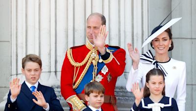 A atitude inesperada e sem precedentes que Kate Middleton tomou para proteger filhos após tropeços de William