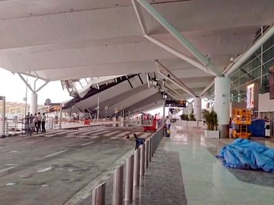 Delhi airport roof collapse: 21k IndiGo passengers affected, Aviation Minister Rammohan Naidu visits operations control center - CNBC TV18