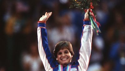 Mary Lou Retton Tears Up Over Messages From 1984 Olympic Teammates