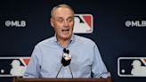 MLB podría asumir transmisiones de 17 equipos