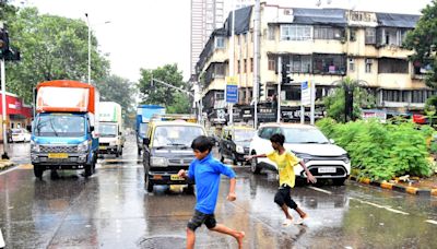 IMD issues warning as rains inundate parts of Mumbai