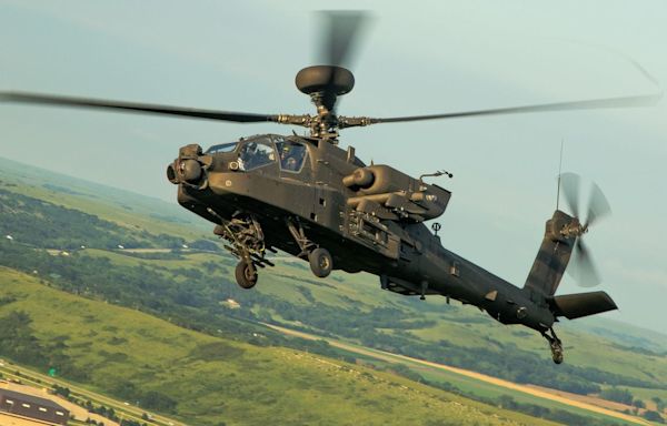 Two injured in Apache helicopter mishap in Kansas