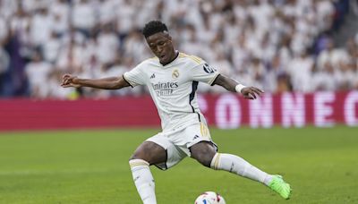 Vinícius se acuerda de Araujo tras ganar la Liga: “La nueva era”