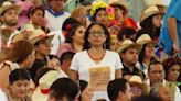 “Este gobierno sólo utiliza a las mujeres para adornar”, dice Consorcio sobre agresión a cineasta en la Guelaguetza