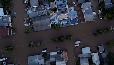 Death toll from floods in Brazil hits 126 as rain returns