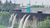 臺南西南風對流水氣旺盛局部強降雨 水利局動員防汛啟動抽水