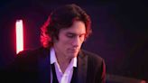 Joe Nichols’ ‘Brokenhearted’: How Its Creators Disguised a Sad Country Song With a Danceable Beat