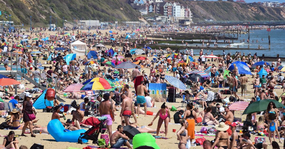 UK weather maps turn yellow as 8-day 'mini-heatwave' finally warms up Britain