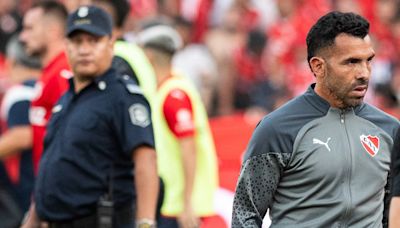 Independiente entró en un zona de dudas sobre la continuidad de Carlos Tevez: el frente interno que tiene el entrenador