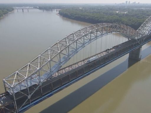 Sherman Minton Bridge closing lanes into Indiana on Monday