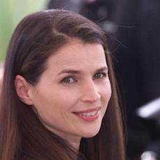 Julia Ormond