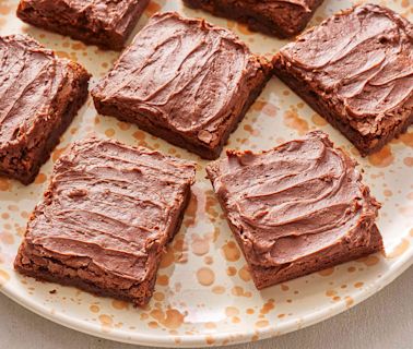 This Simple Trick Will Change How You Frost Brownies