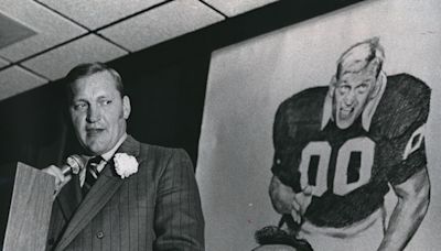 Wausau native Jim Otto, legendary Raiders center, dies at age 86