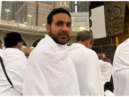 Salim Diwan returns from the Hajj pilgrimage, expresses heartfelt condolences to the pilgrims who lost their lives due to extreme temperatures | Hindi Movie News - Times of India