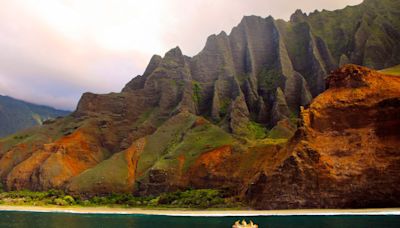 Cruise ships under investigation after sailing illegally close to Hawaii's protected coast