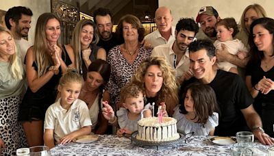 El álbum de fotos del cumpleaños de Isabel Macedo en Salta: familia, amigos y una lista de deseos