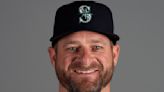 Mariners coach Stephen Vogt to have second interview for Guardians manager's job, AP source says