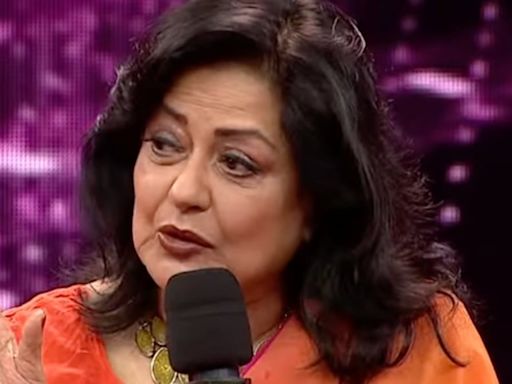 Gaurav More Shakes A Leg With Moushumi Chatterjee On ‘Rimjhim Gire Sawan’