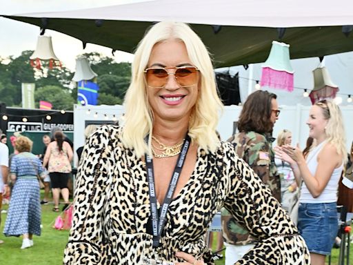 Denise Van Outen looks cool for the summer at Flackstodck