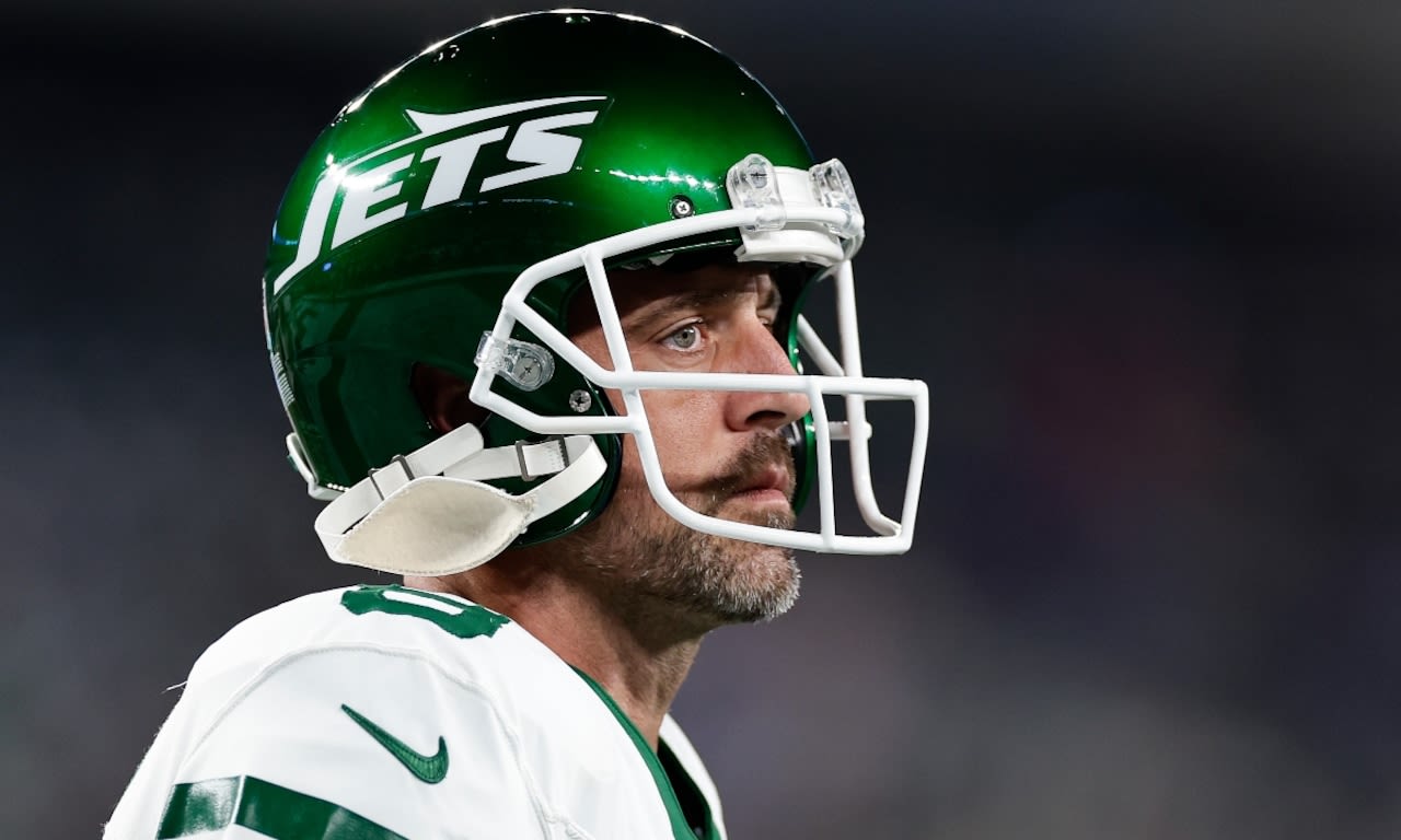 Ex-NFL star shades Jets’ Aaron Rodgers: Not a legend if you sit at ‘kids’ table’