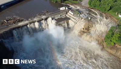 Floods break through Minnesota dam causing major damage