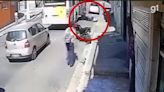 VÍDEO: Mãe e filho cadeirante ficam feridos após caírem de elevador de ônibus na Zona Leste de SP