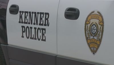 Police chase in Kenner ends with car crash into a canal, 2 juveniles arrested