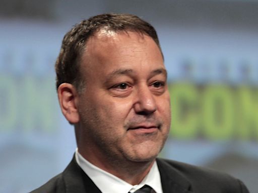 Tribute to Sam Raimi: The Talented Director of ‘Doctor Strange in the Multiverse of Madness’ & ‘Evil Dead’ - Hollywood Insider