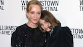 Uma Thurman y su hija, Maya Hawke, juntas por primera vez en la pantalla grande en un thriller con dosis de humor negro