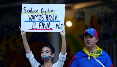 "Vamos hasta el final", claman venezolanos en Panamá contra Maduro