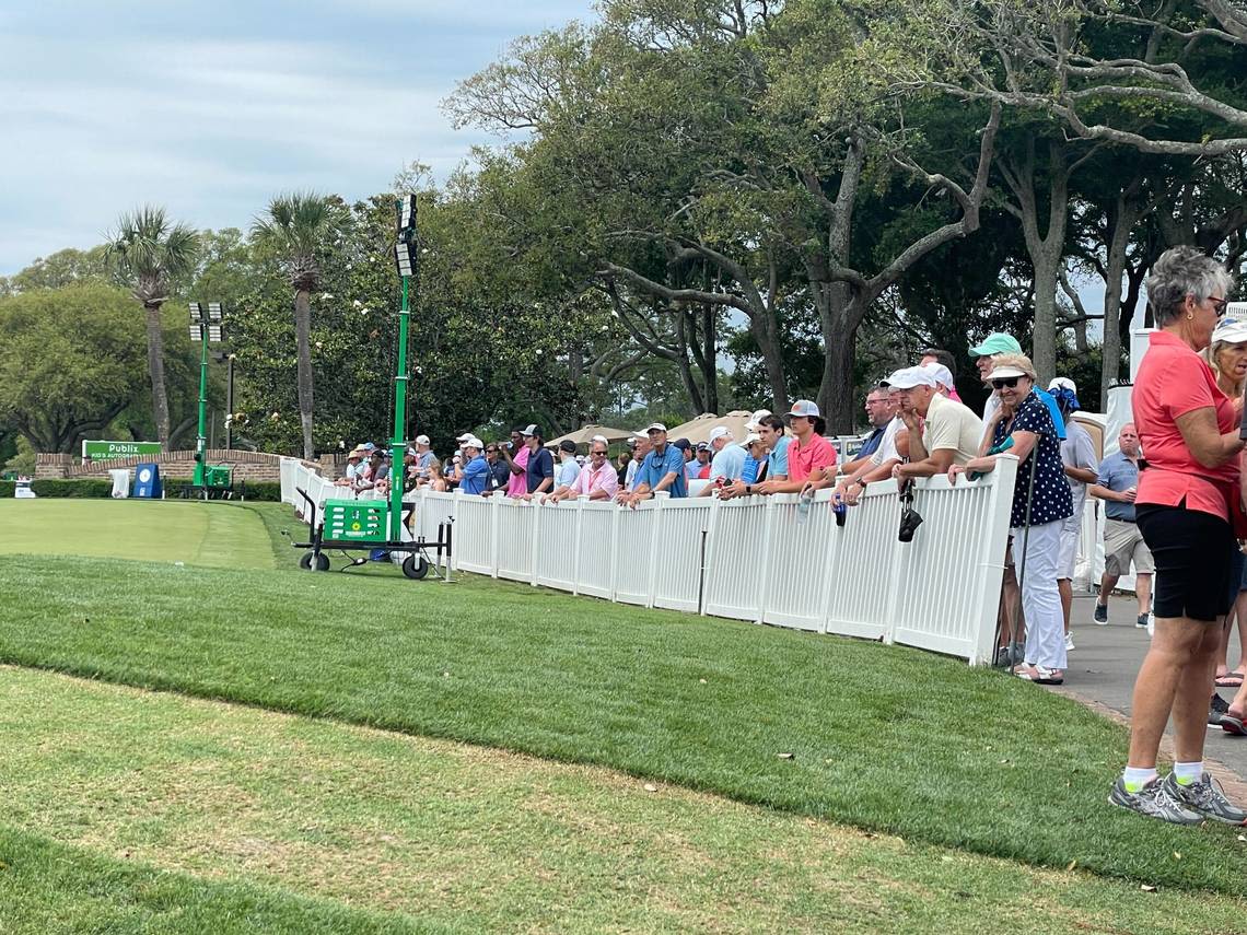 Live update: Rain is falling on the PGA tournament in Myrtle Beach. Will this delay play?