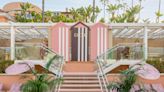 美國加州酒店裡的Dior 夏季限定空間，處處粉紅色調