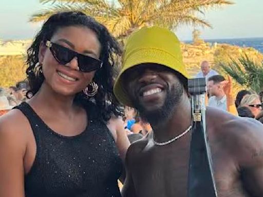 Kevin Hart lives it up with wife during birthday at Scorpios Mykonos