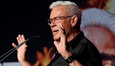 Eric Bischoff Says This AEW Star Has 'Stunk Up The Joint' For A Month And A Half - Wrestling Inc.