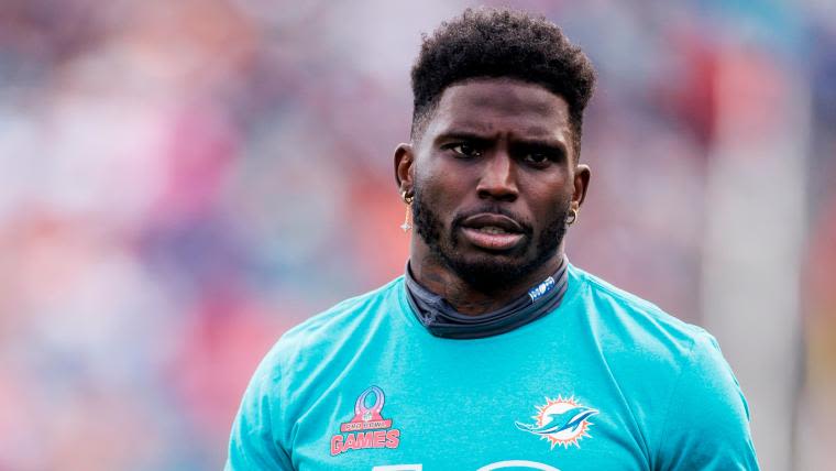 Dolphins WR Tyreek Hill roasts wide receivers coach on social media | Sporting News