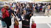 Caos, cancelaciones y retrasos en Aeropuerto Internacional de Los Ángeles por fallo cibernético