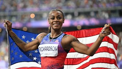 Favorite Sha’Carri Richardson takes silver in women’s 100m final at her first Olympics