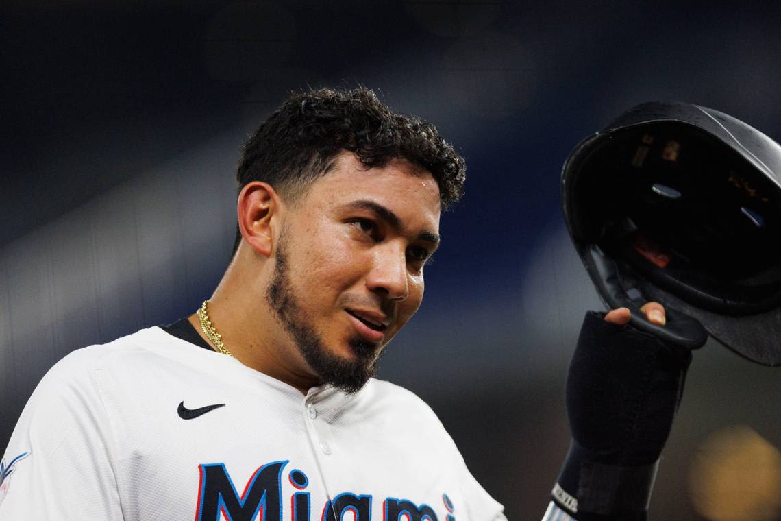 Despite great bullpen performance, Marlins unable to win extra-inning game against the Reds