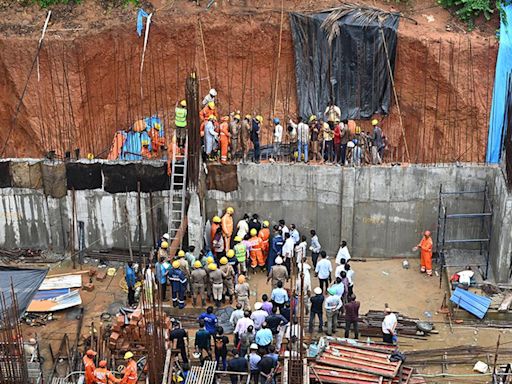 Mangaluru City Corporation (MCC) on Thursday, July 4, suspended the building licence issued to Rohan Montero for the construction of an apartment complex in Attavara village till further orders.