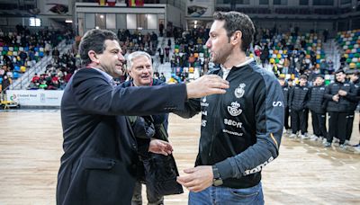 Valverde felicita al seleccionador 'Jabato' por su título europeo con los 'Hispanos Júnior'