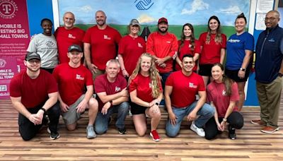 Keller Williams marks ‘RED Day’ by lending a hand