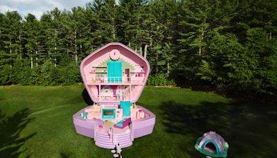 Sleepover at Polly Pocket's? How to stay in the iconic '90's compact-themed Airbnb