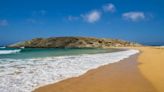 Cinco playas españolas poco concurridas para visitar este verano: entre acantilados e incrustadas en paisajes increíbles