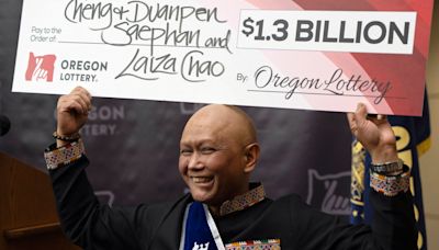 Winner of $1.3bn Powerball jackpot is an immigrant from Laos who’s been battling cancer for eight years